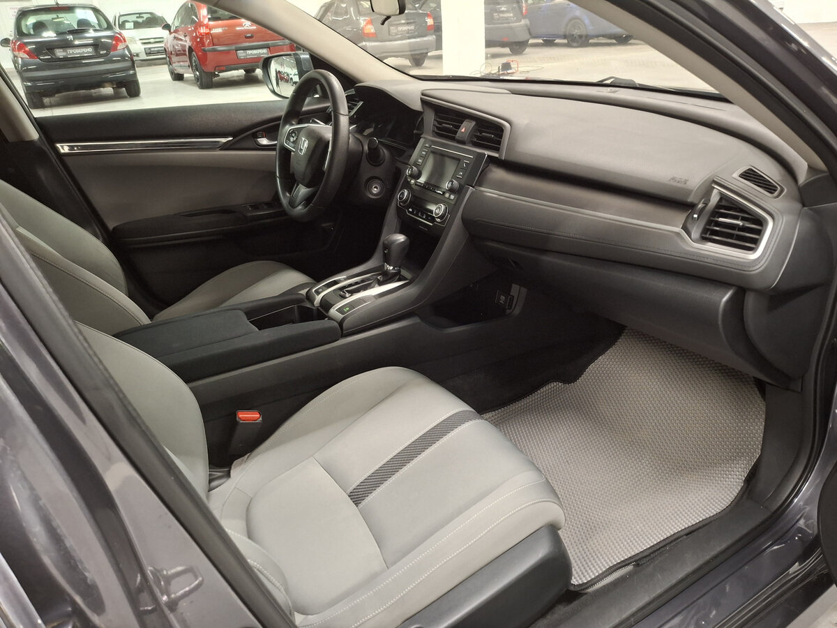 Honda Civic X, 2016 - Фото №10