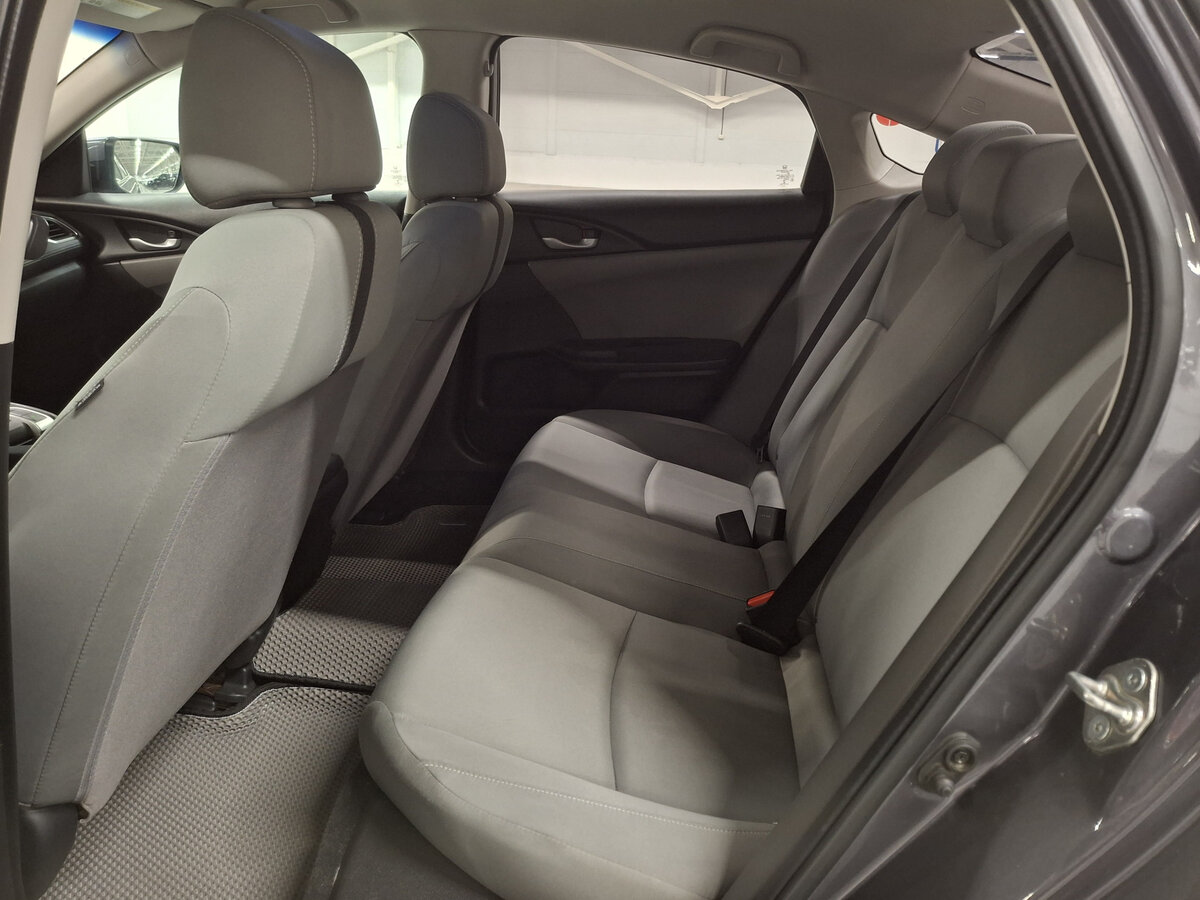 Honda Civic X, 2016 - Фото №11