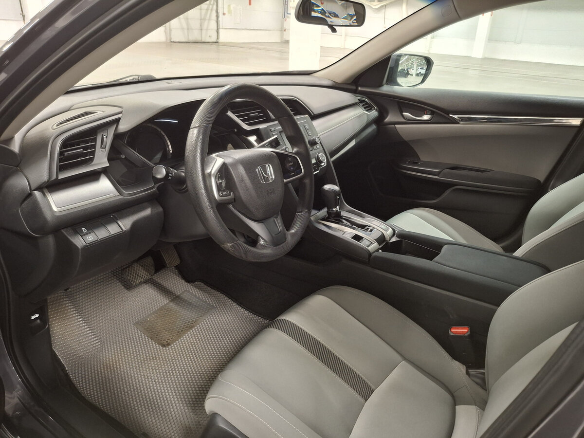 Honda Civic X, 2016 - Фото №15