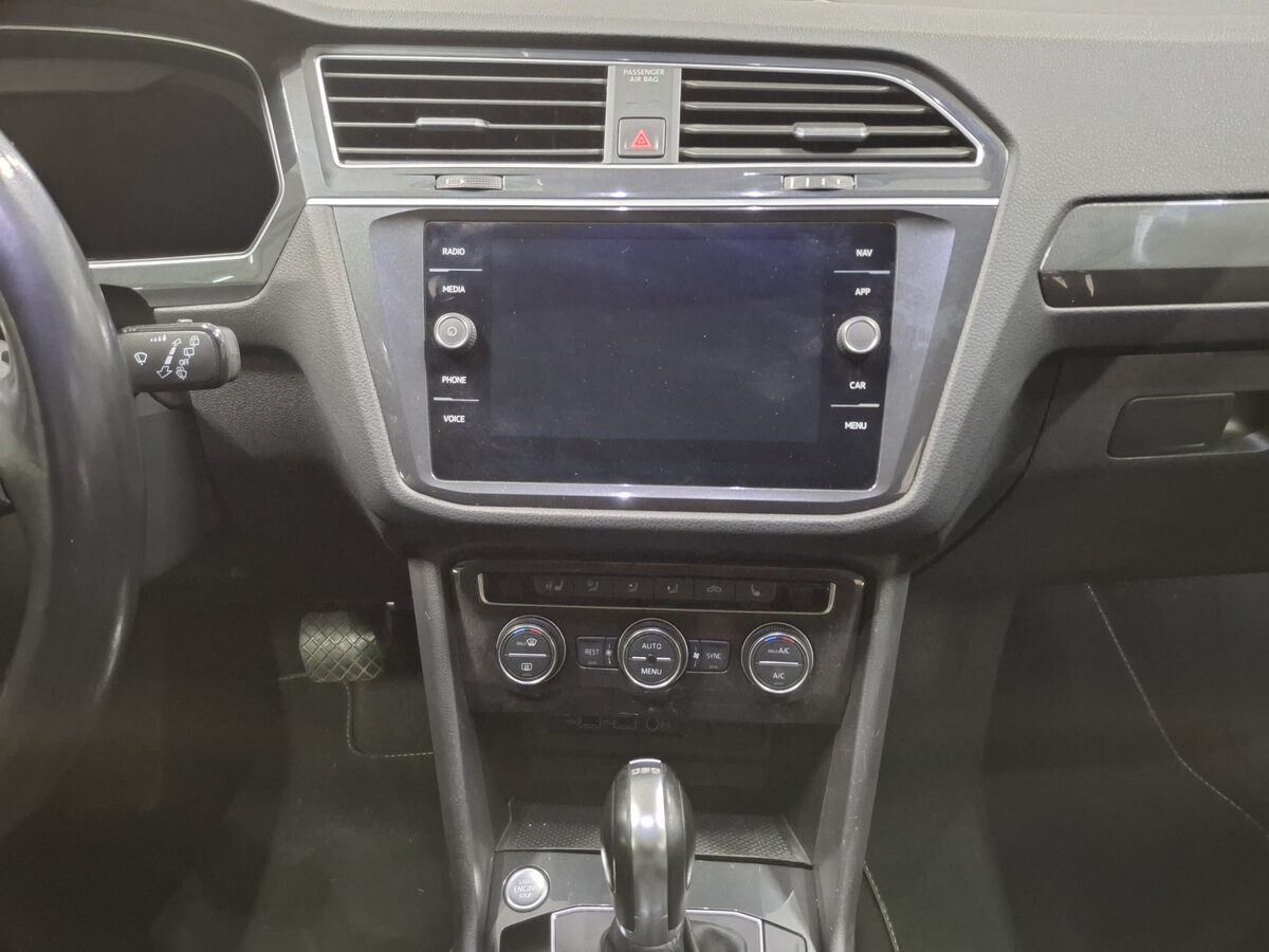 Volkswagen Tiguan II, 2018 - Фото №14