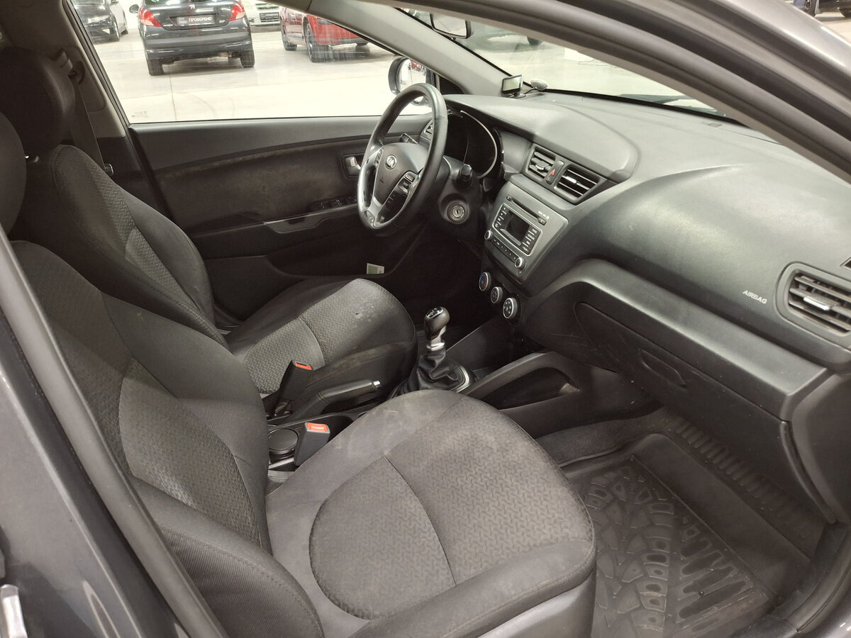 Kia Rio III Рестайлинг, 2015 - Фото №10