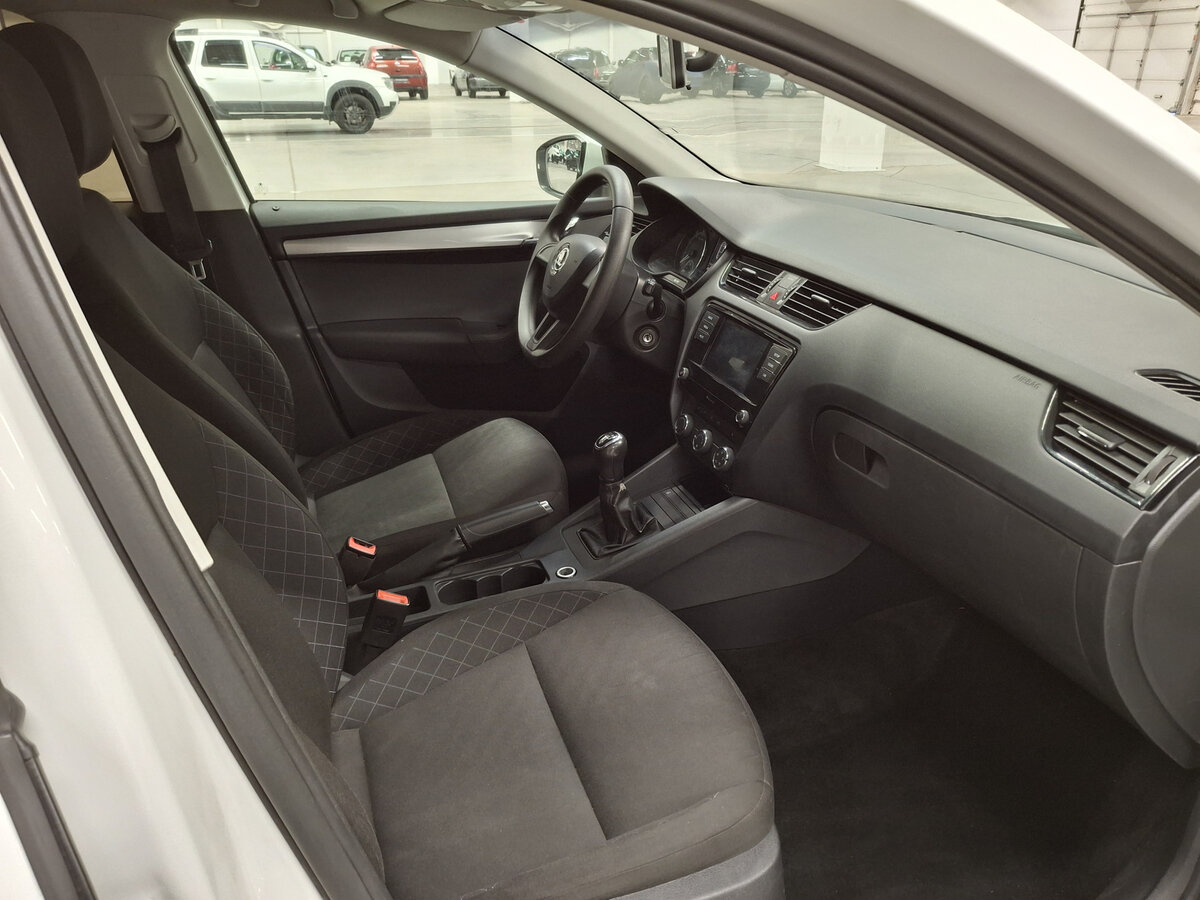 Skoda Octavia III (A7) Рестайлинг, 2018 - Фото №10