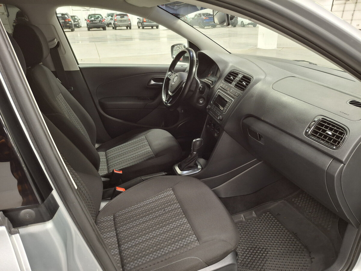 Volkswagen Polo V Рестайлинг, 2016 - Фото №10