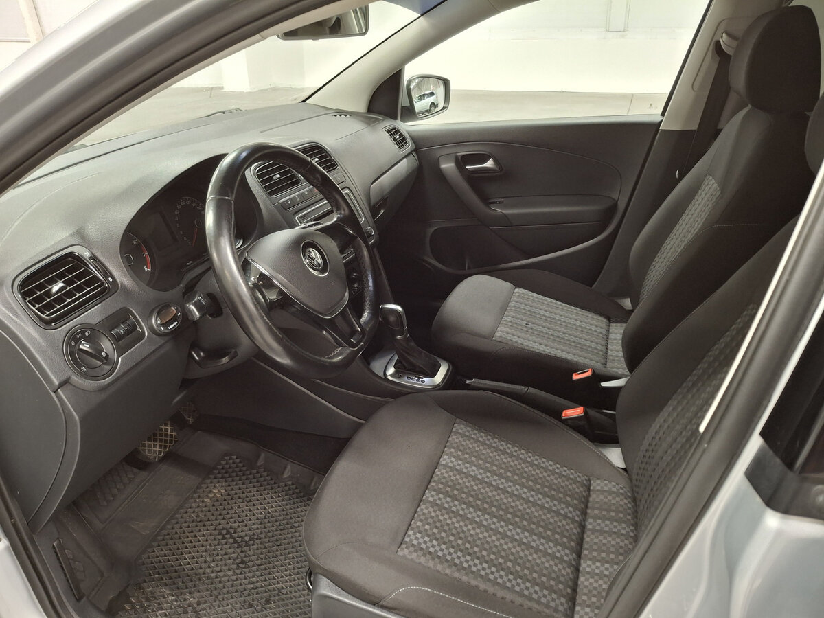 Volkswagen Polo V Рестайлинг, 2016 - Фото №15