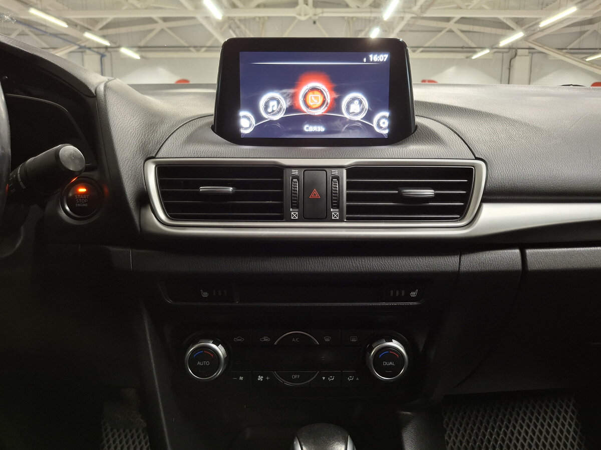 Mazda 3 III (BM) Рестайлинг, 2018 - Фото №14