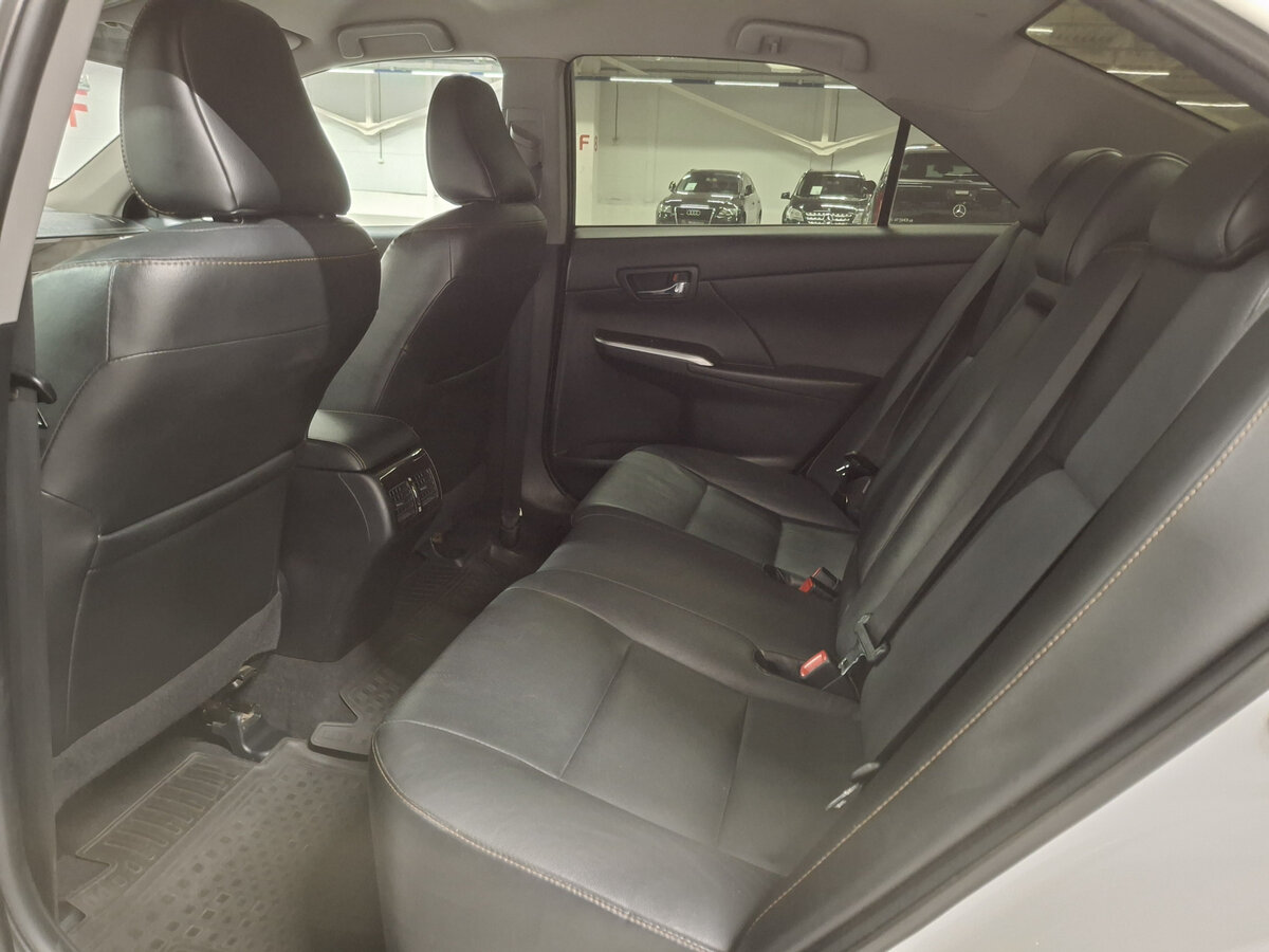 Toyota Camry VII (XV50) Рестайлинг, 2015 - Фото №11