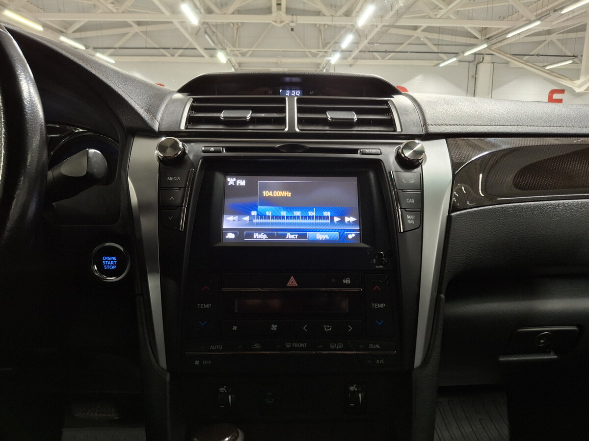 Toyota Camry VII (XV50) Рестайлинг, 2015 - Фото №14