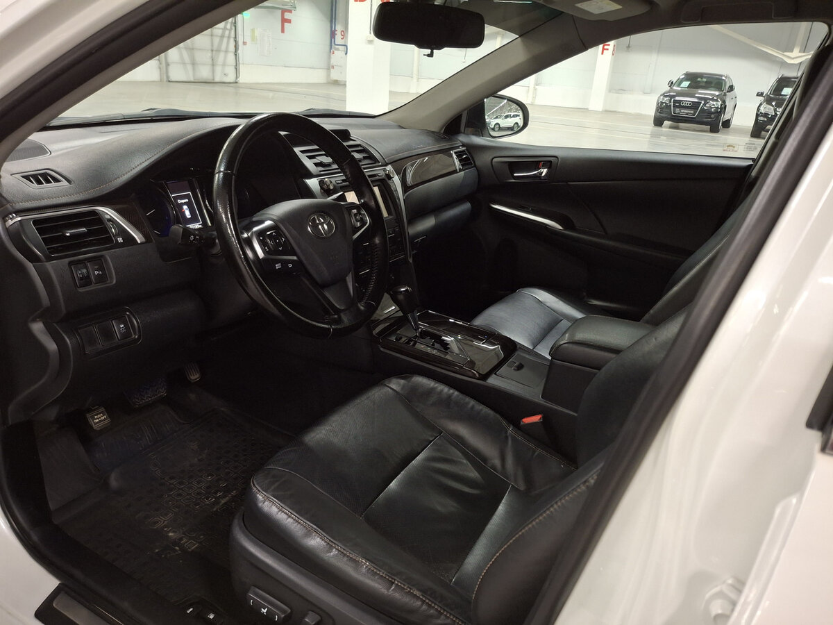 Toyota Camry VII (XV50) Рестайлинг, 2015 - Фото №15
