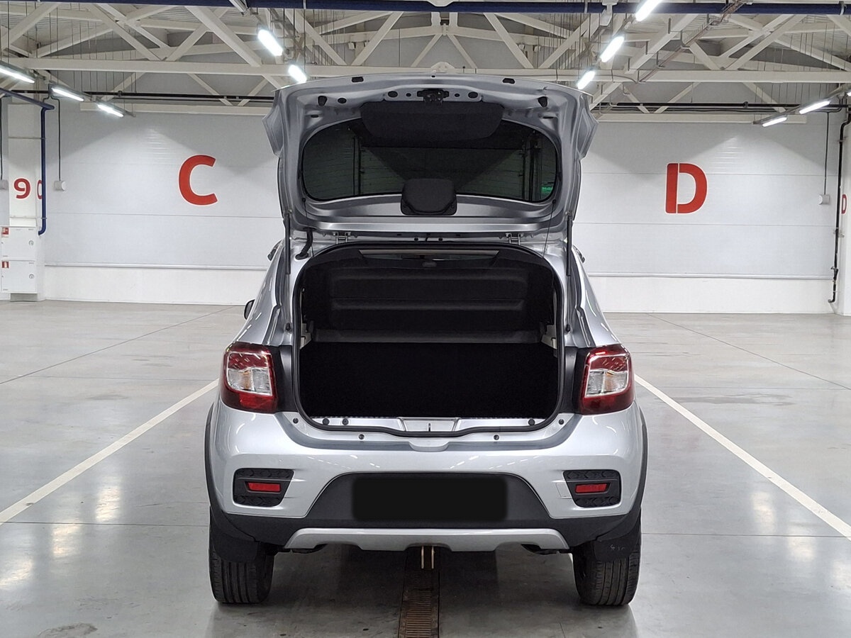 Renault Sandero Stepway II Рестайлинг, 2021 - Фото №9