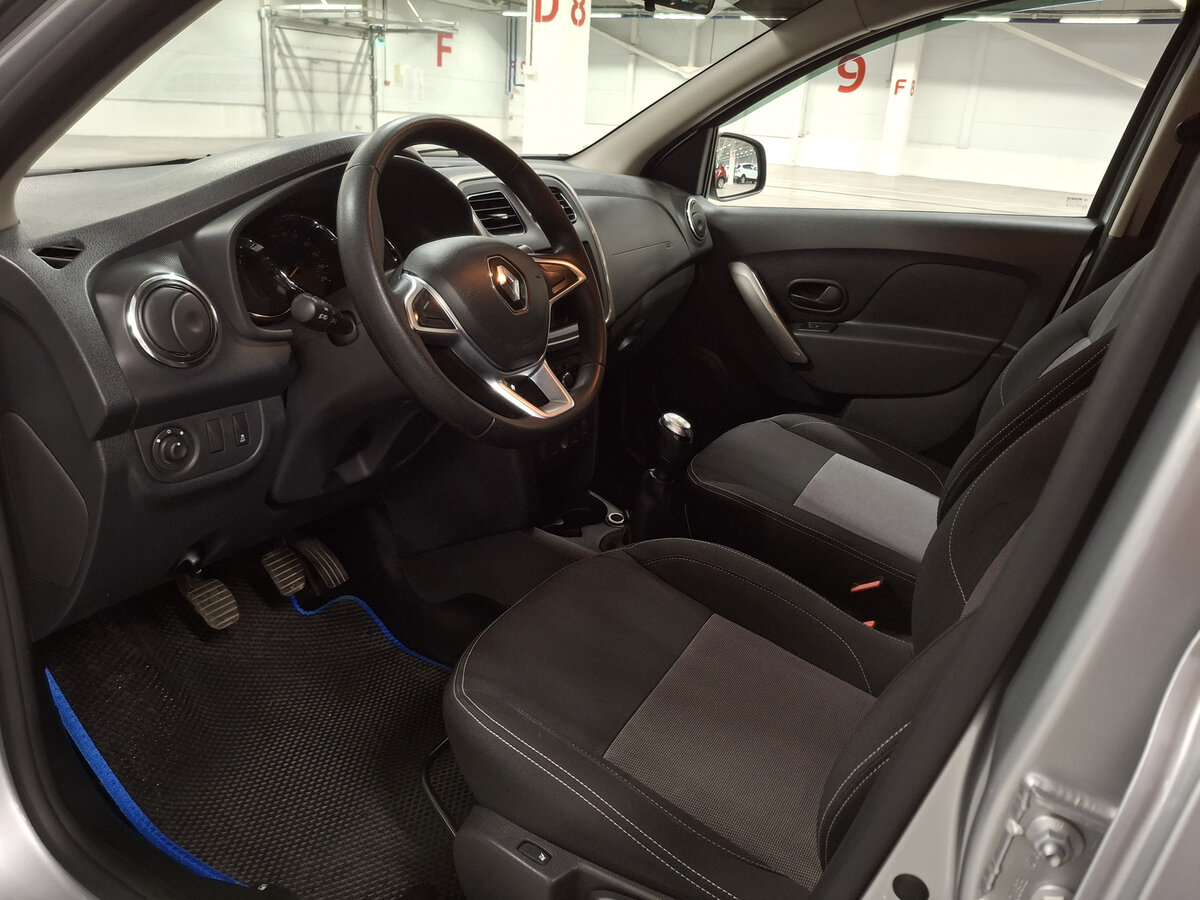 Renault Sandero Stepway II Рестайлинг, 2021 - Фото №14