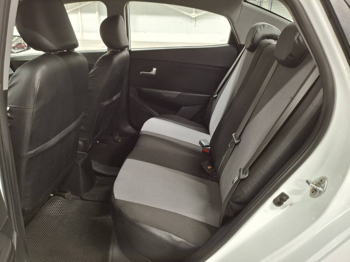 Kia Rio III Рестайлинг, 2015 - Фото №10