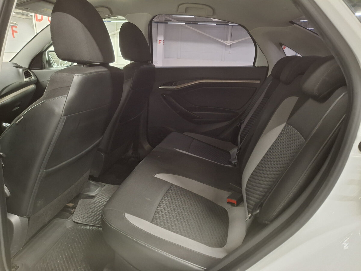 Lada (ВАЗ) Vesta I, 2017 - Фото №11