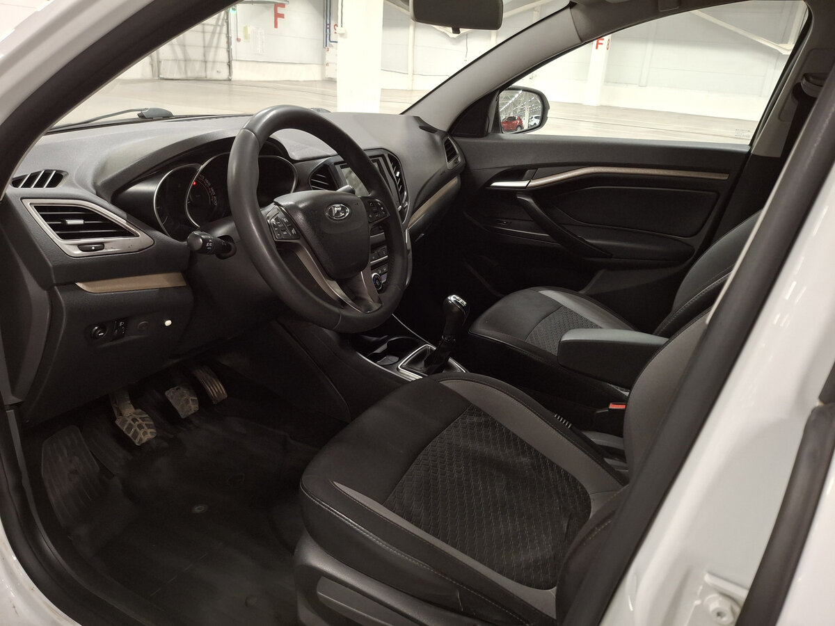 Lada (ВАЗ) Vesta I, 2017 - Фото №15