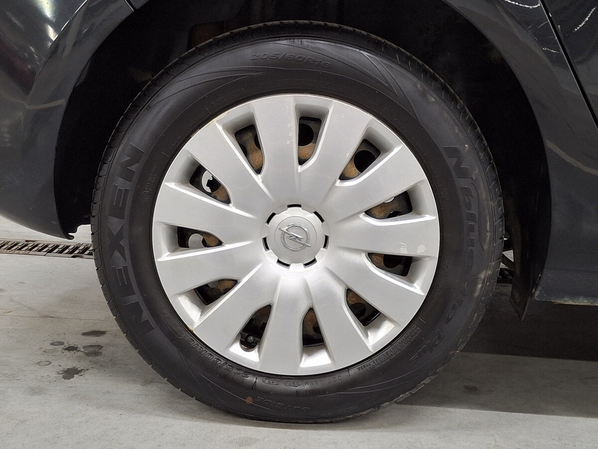 Opel Astra J Рестайлинг, 2013 - Фото №16