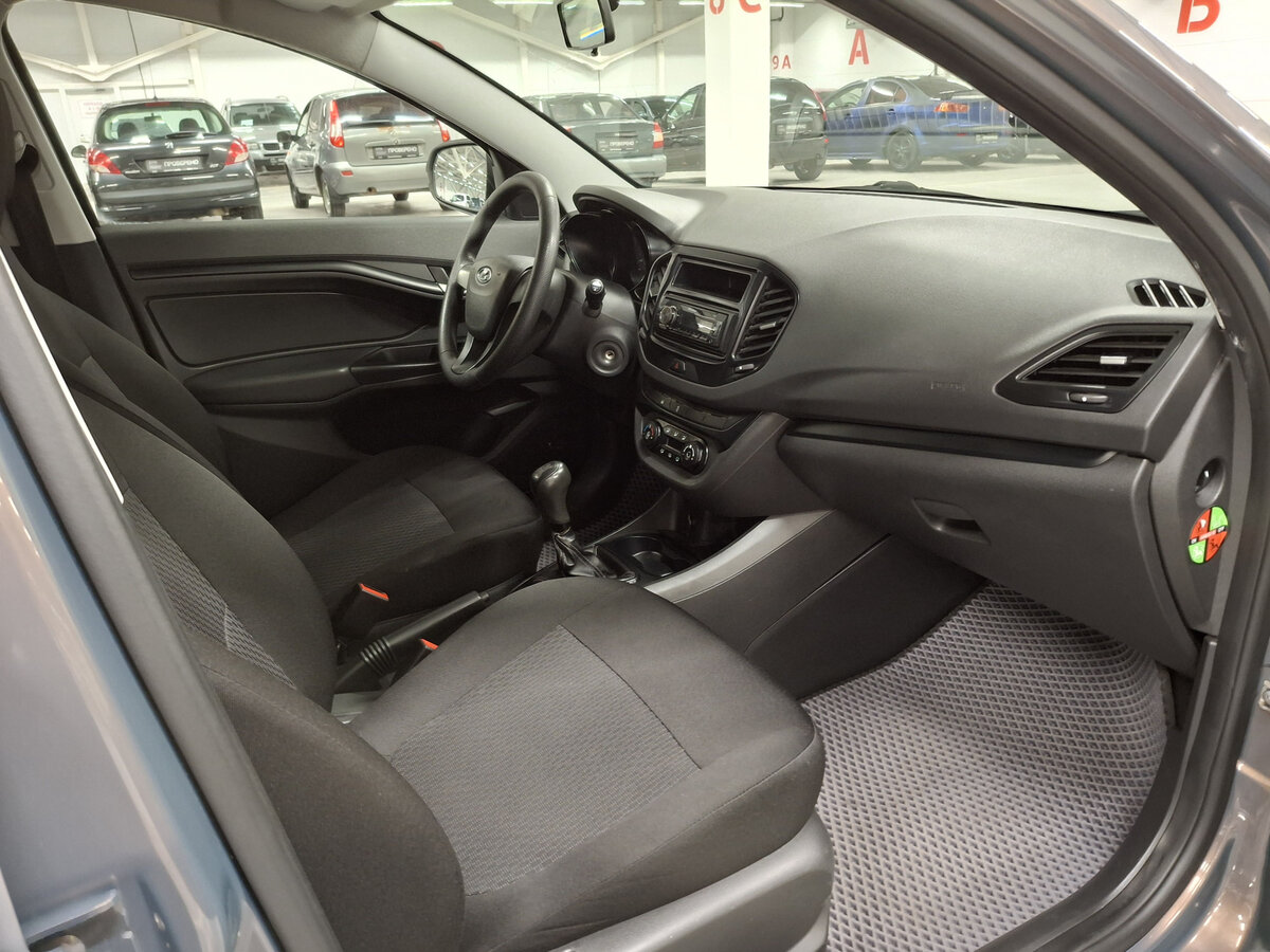 Lada (ВАЗ) Vesta I, 2019 - Фото №10