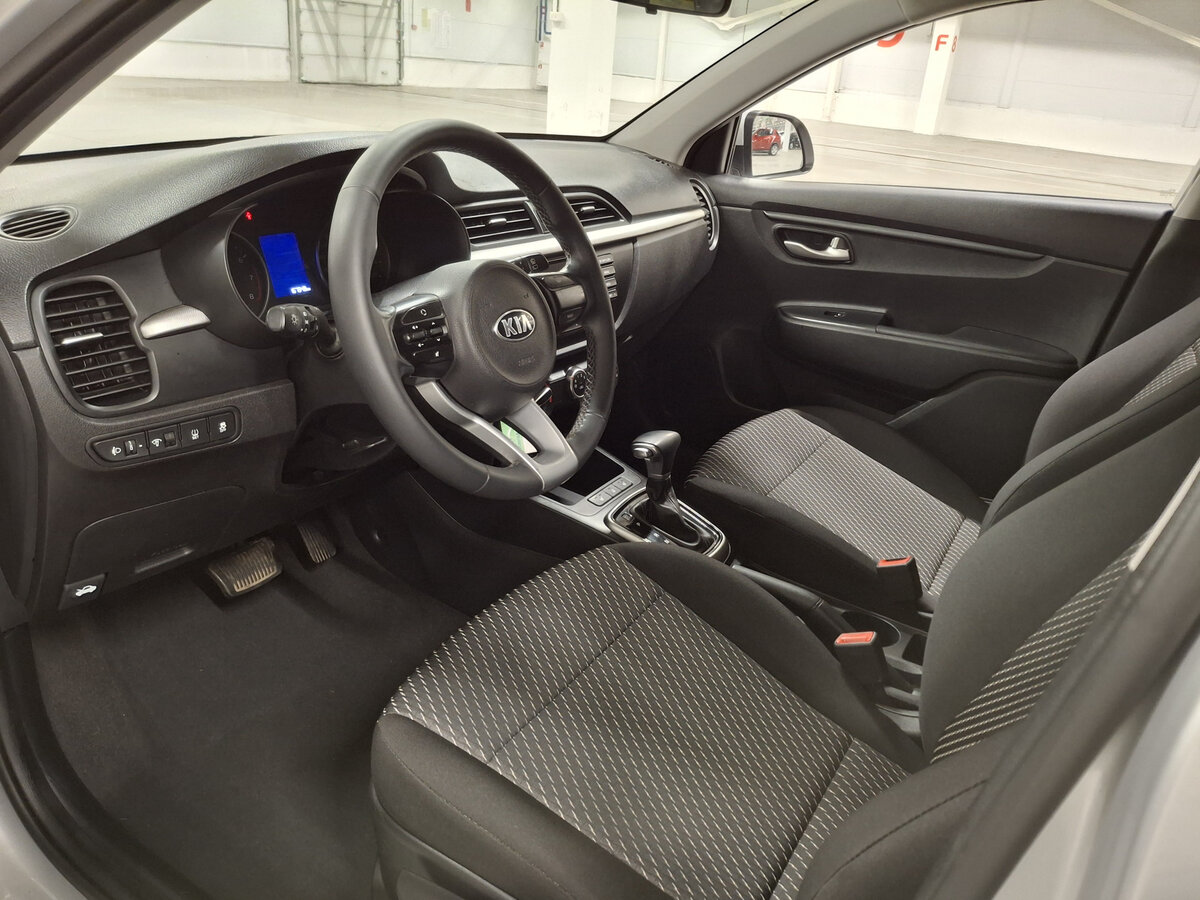 Kia Rio X-Line IV, 2020 - Фото №15