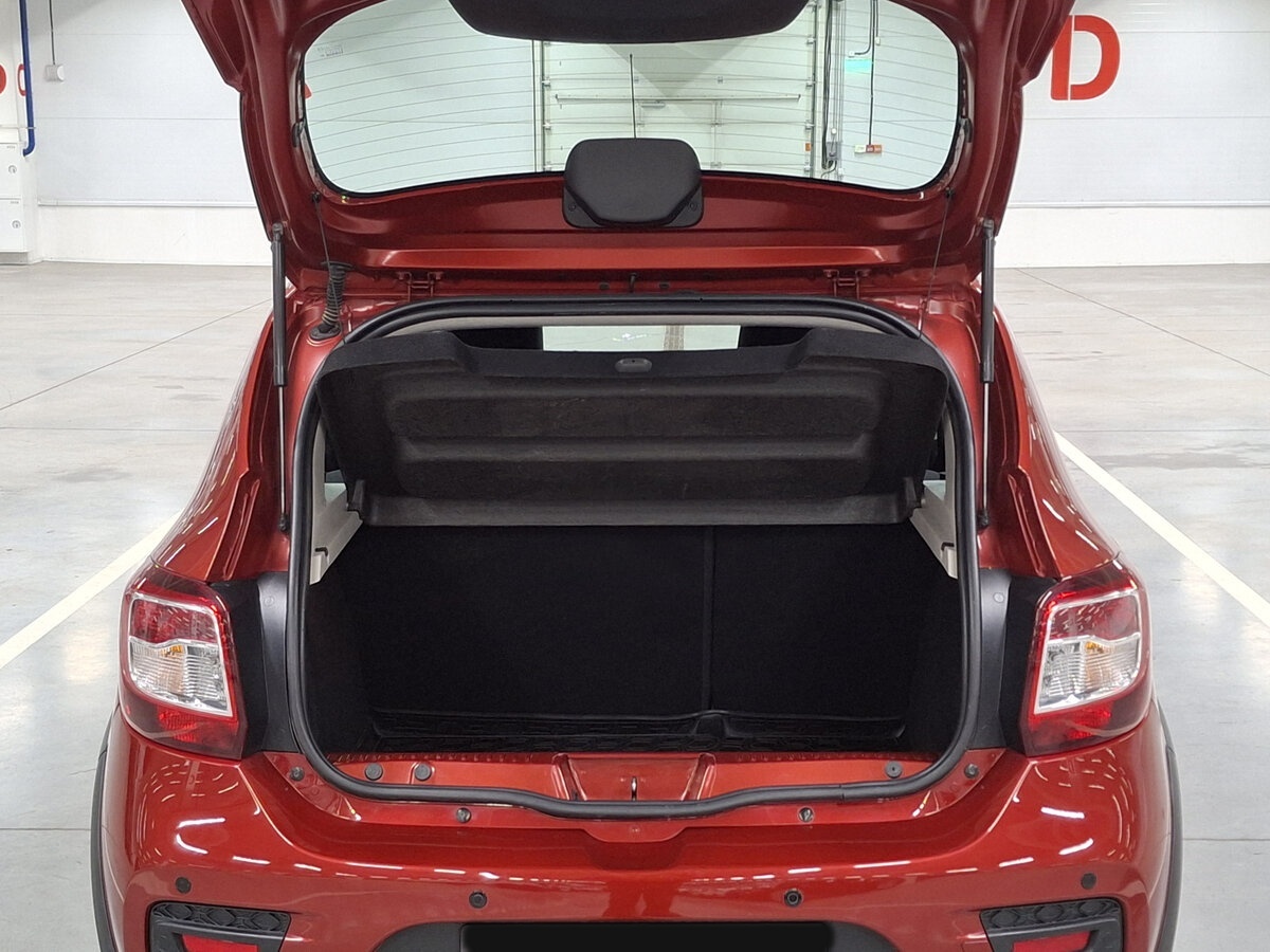 Renault Sandero Stepway II Рестайлинг, 2021 - Фото №9