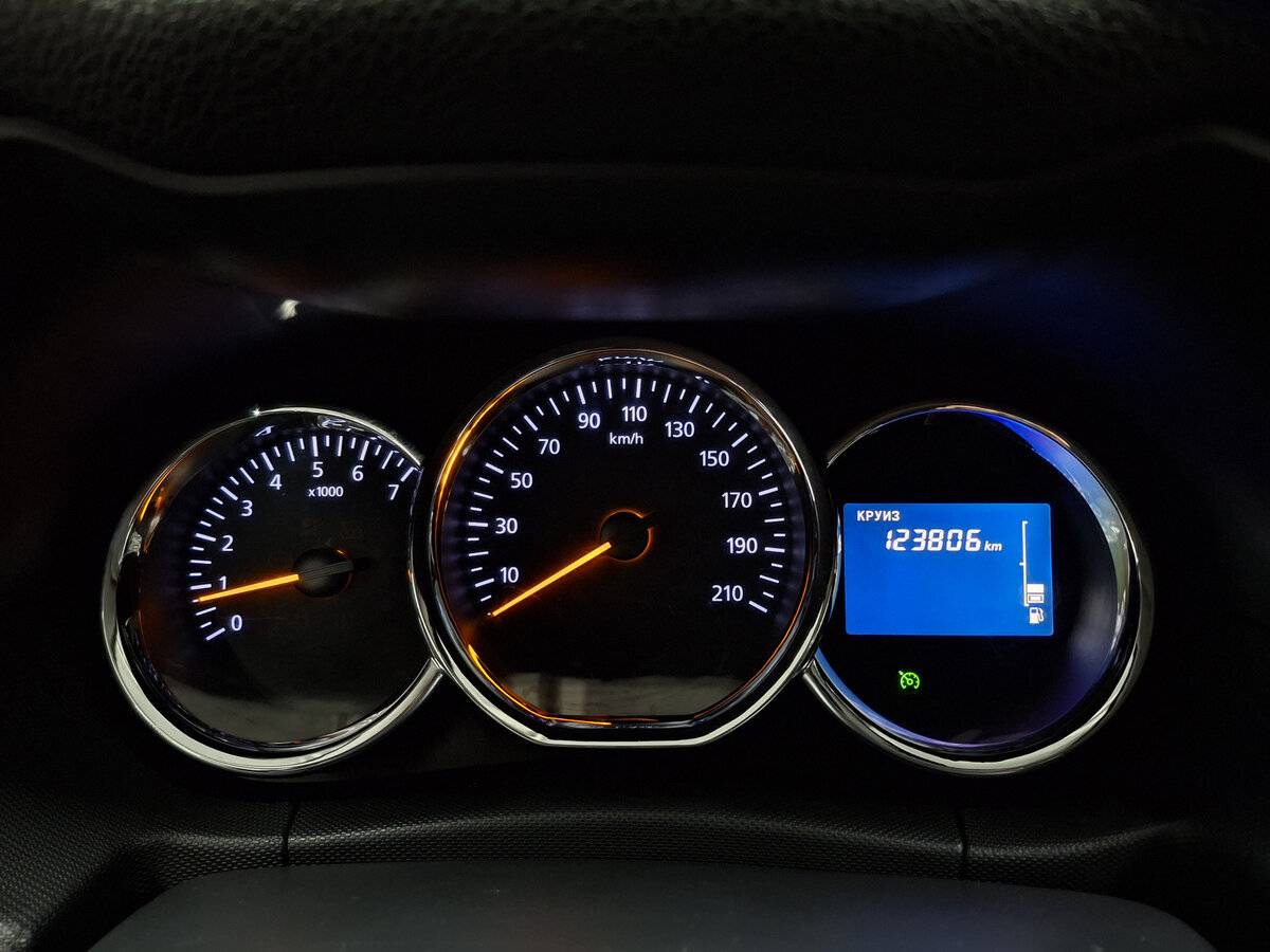 Renault Duster I Рестайлинг, 2016 - Фото №12