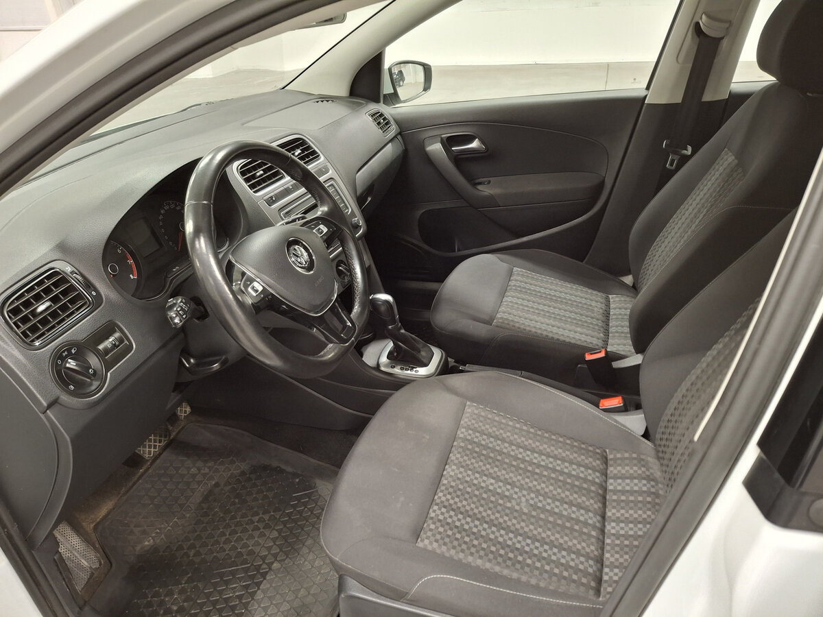 Volkswagen Polo V Рестайлинг, 2019 - Фото №14