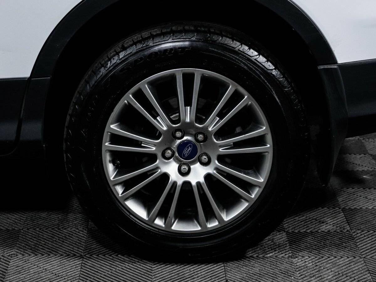 Ford Kuga II, 2014 - Фото №12