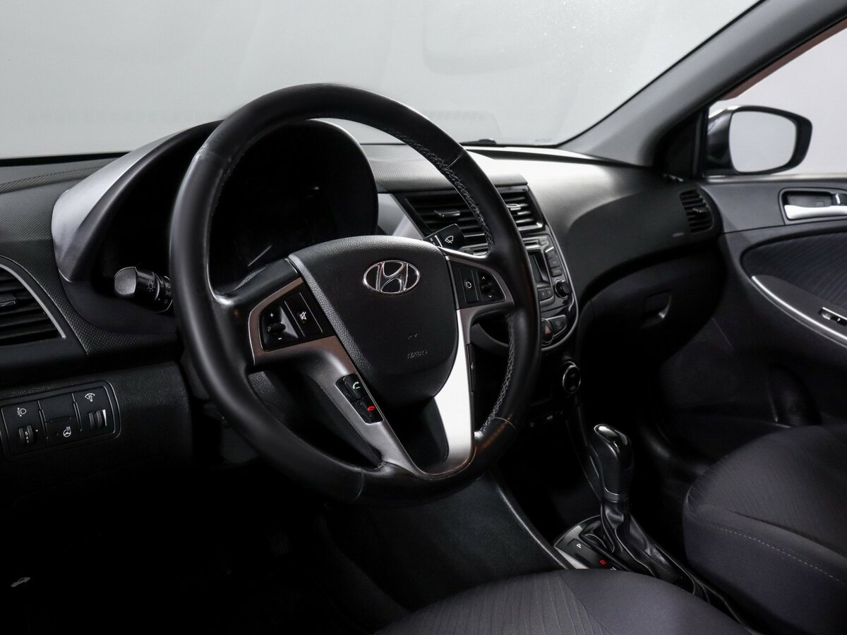 Hyundai Solaris I Рестайлинг, 2015 - Фото №10