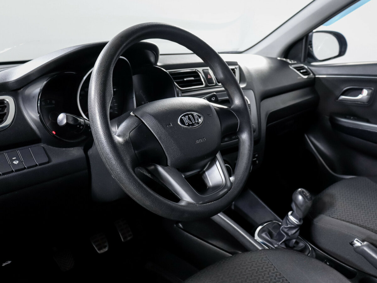Kia Rio 5-speed III, 2013 - Фото №11