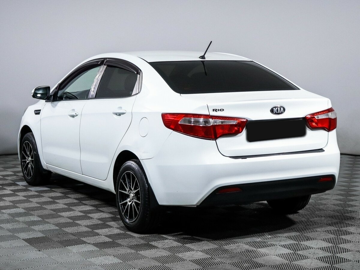 Kia Rio 5-speed III, 2013 - Фото №5