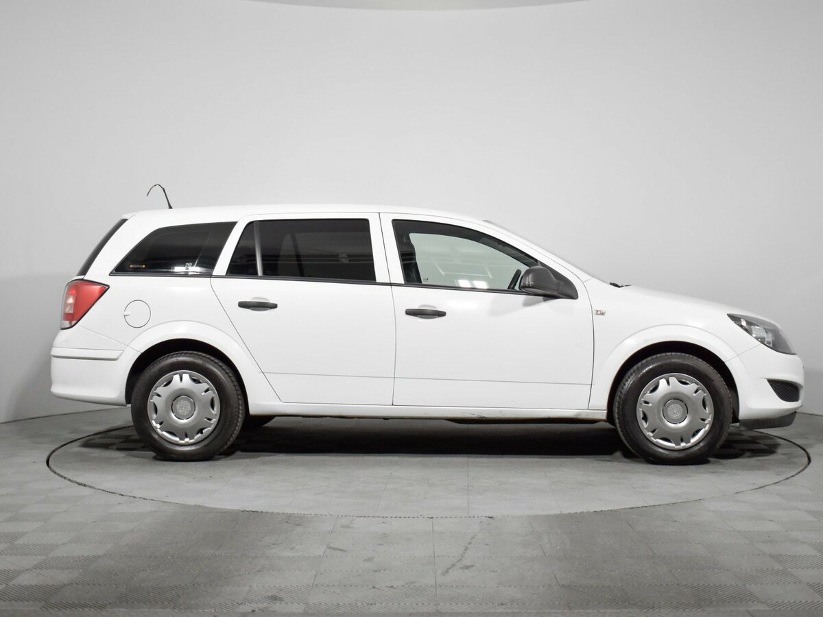 Opel Astra H Рестайлинг, 2013 - Фото №3