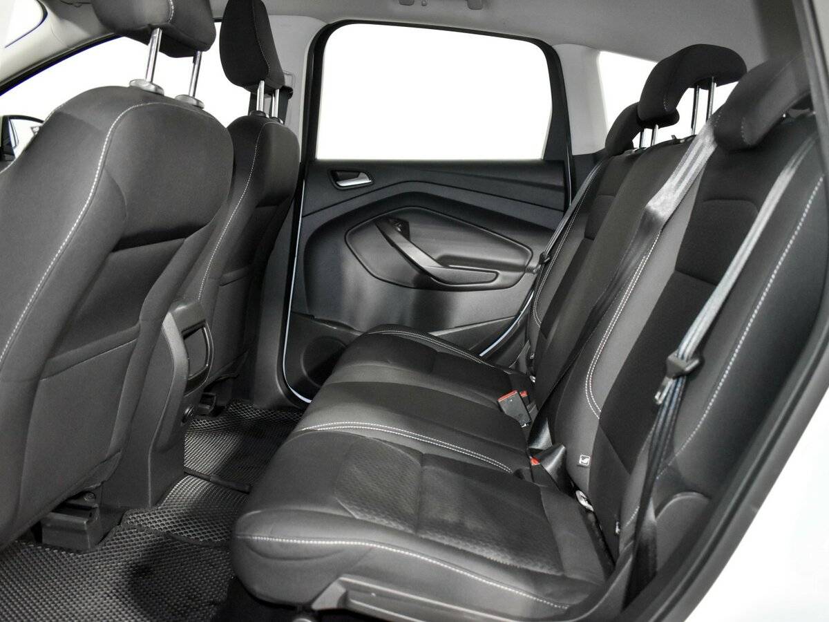 Ford Kuga II Рестайлинг, 2019 - Фото №9