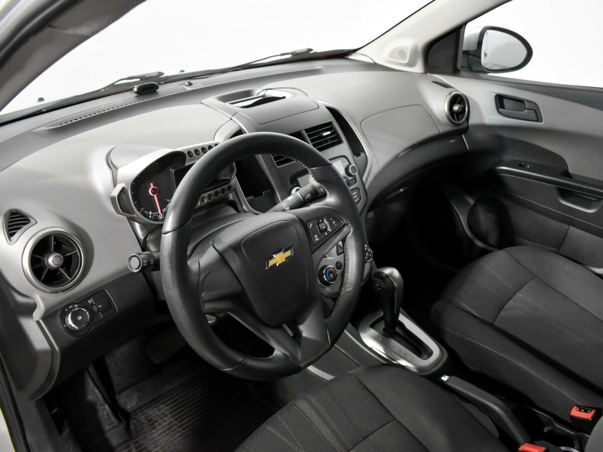 Chevrolet Aveo II, 2014 - Фото №8