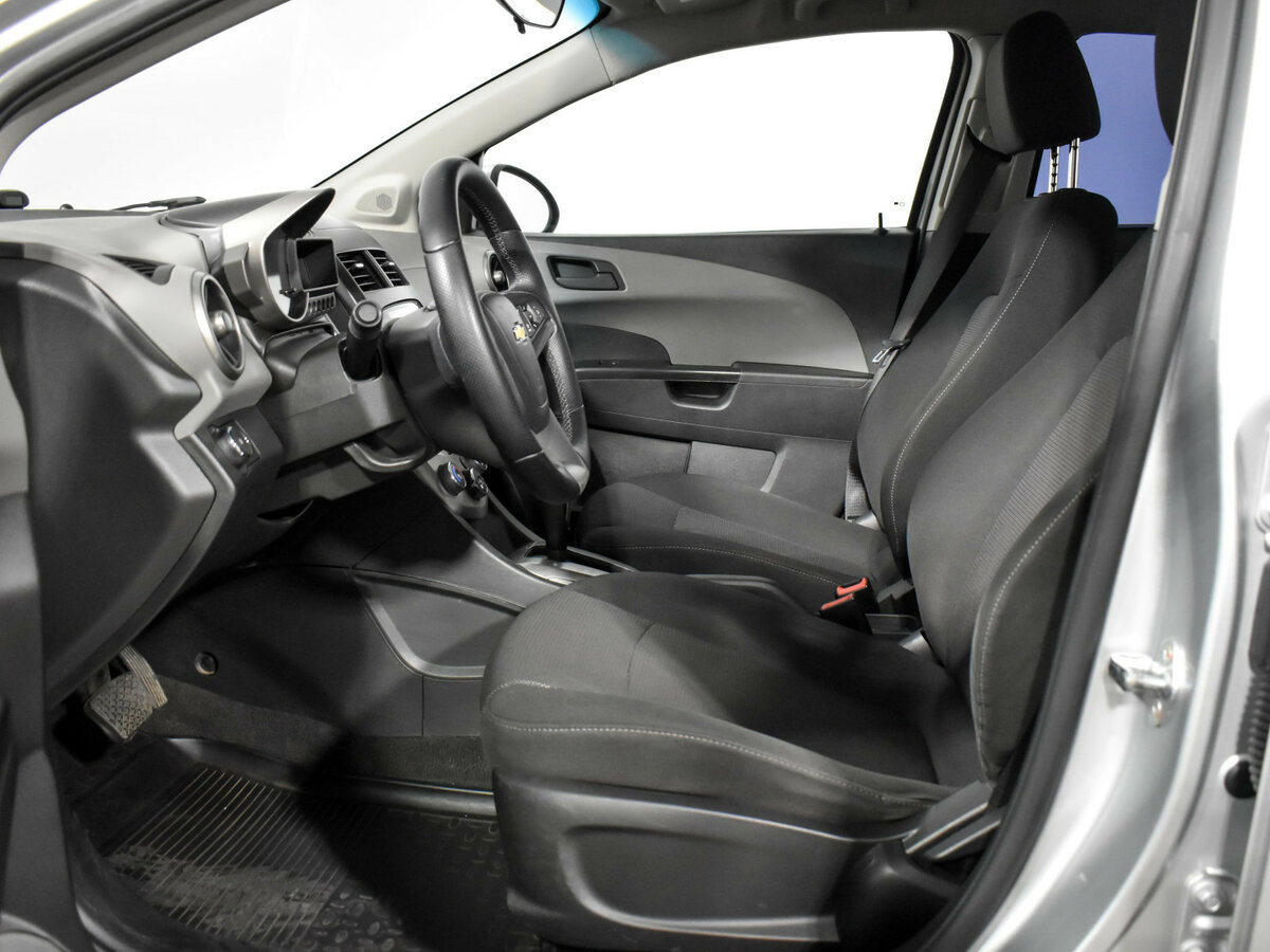Chevrolet Aveo II, 2014 - Фото №9