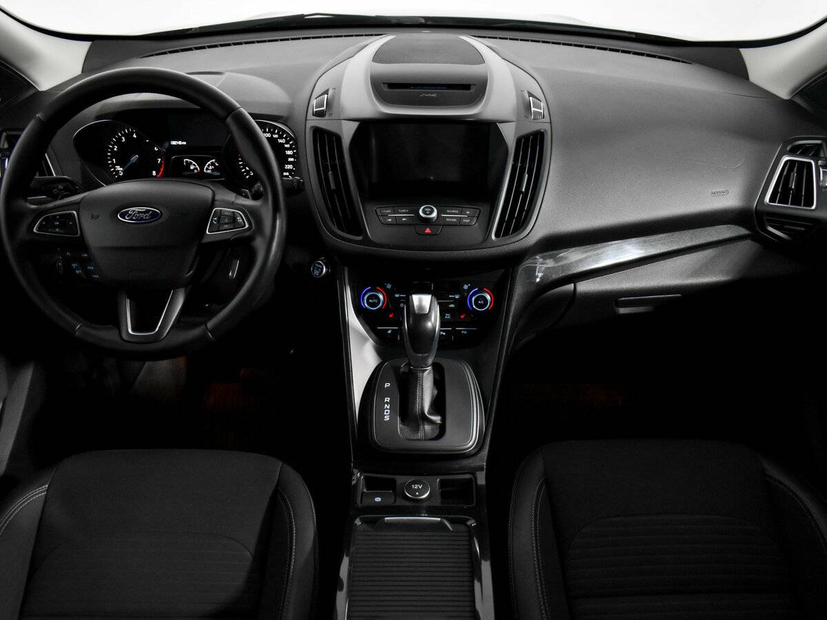 Ford Kuga II Рестайлинг, 2017 - Фото №11