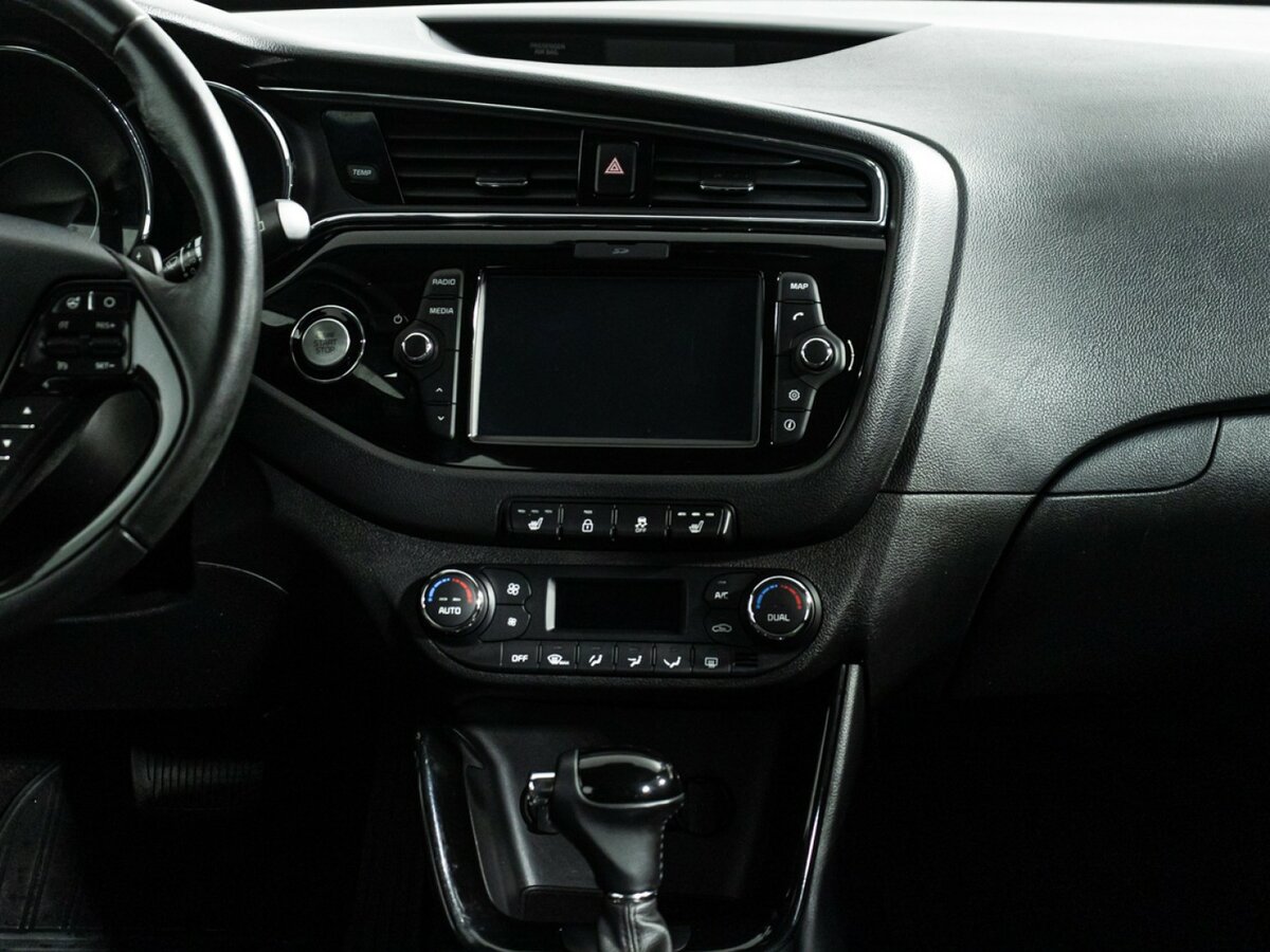 Kia Ceed II Рестайлинг, 2018 - Фото №13