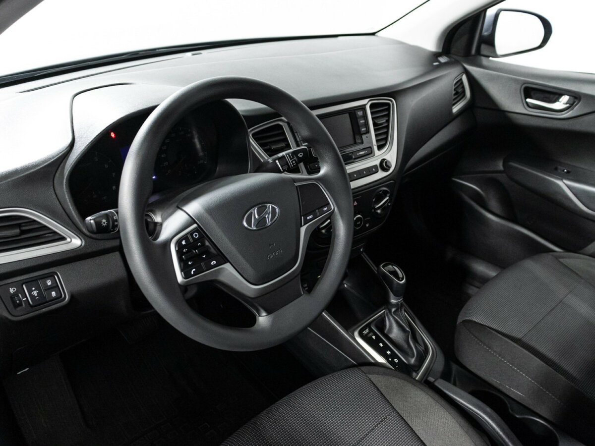 Hyundai Solaris II Рестайлинг, 2020 - Фото №10