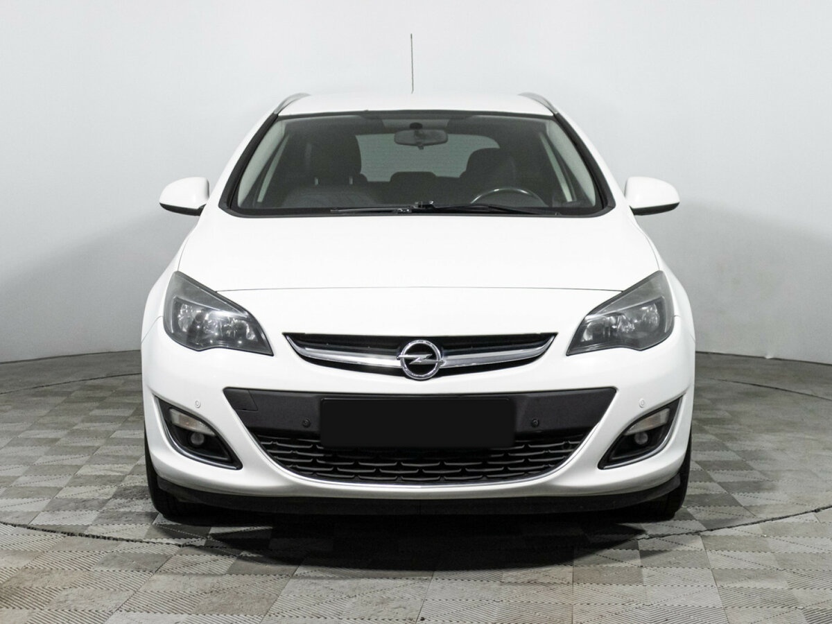 Opel Astra J Рестайлинг, 2014 - Фото №1
