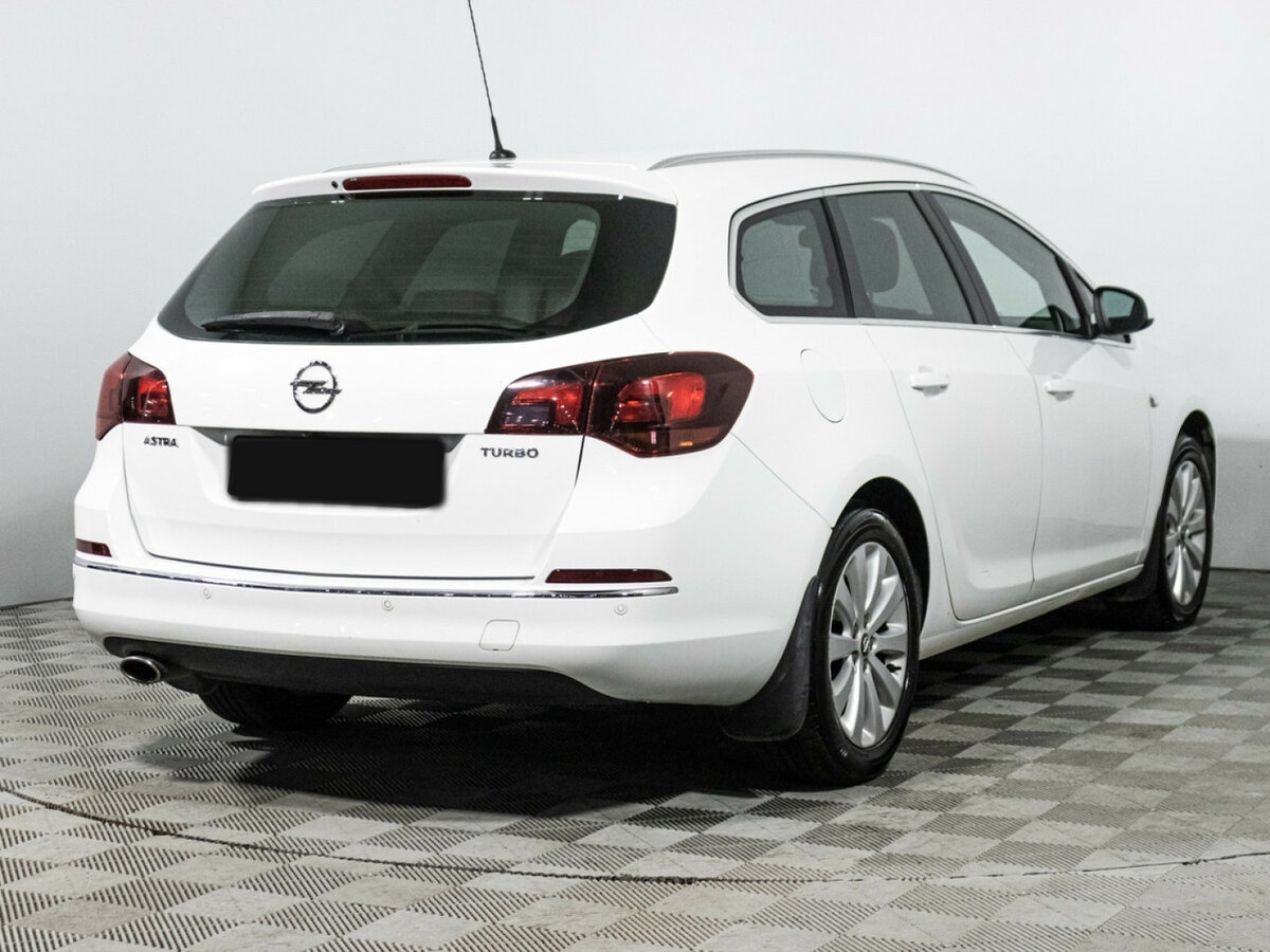 Opel Astra J Рестайлинг, 2014 - Фото №4