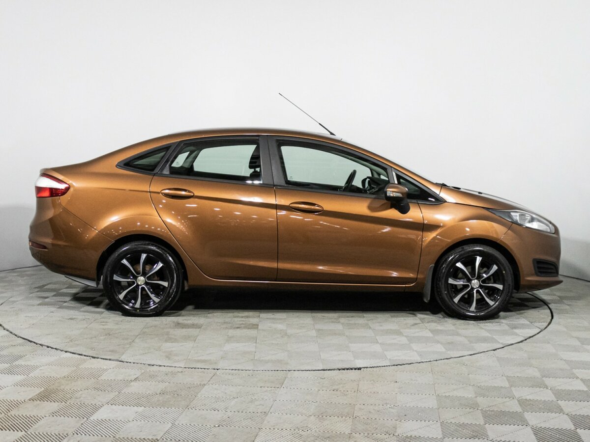 Ford Fiesta Mk6 Рестайлинг, 2016 - Фото №3