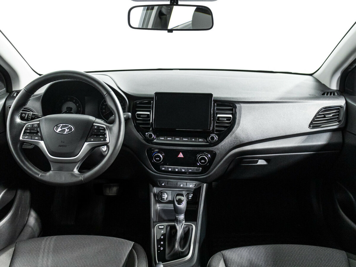 Hyundai Solaris II Рестайлинг, 2020 - Фото №11