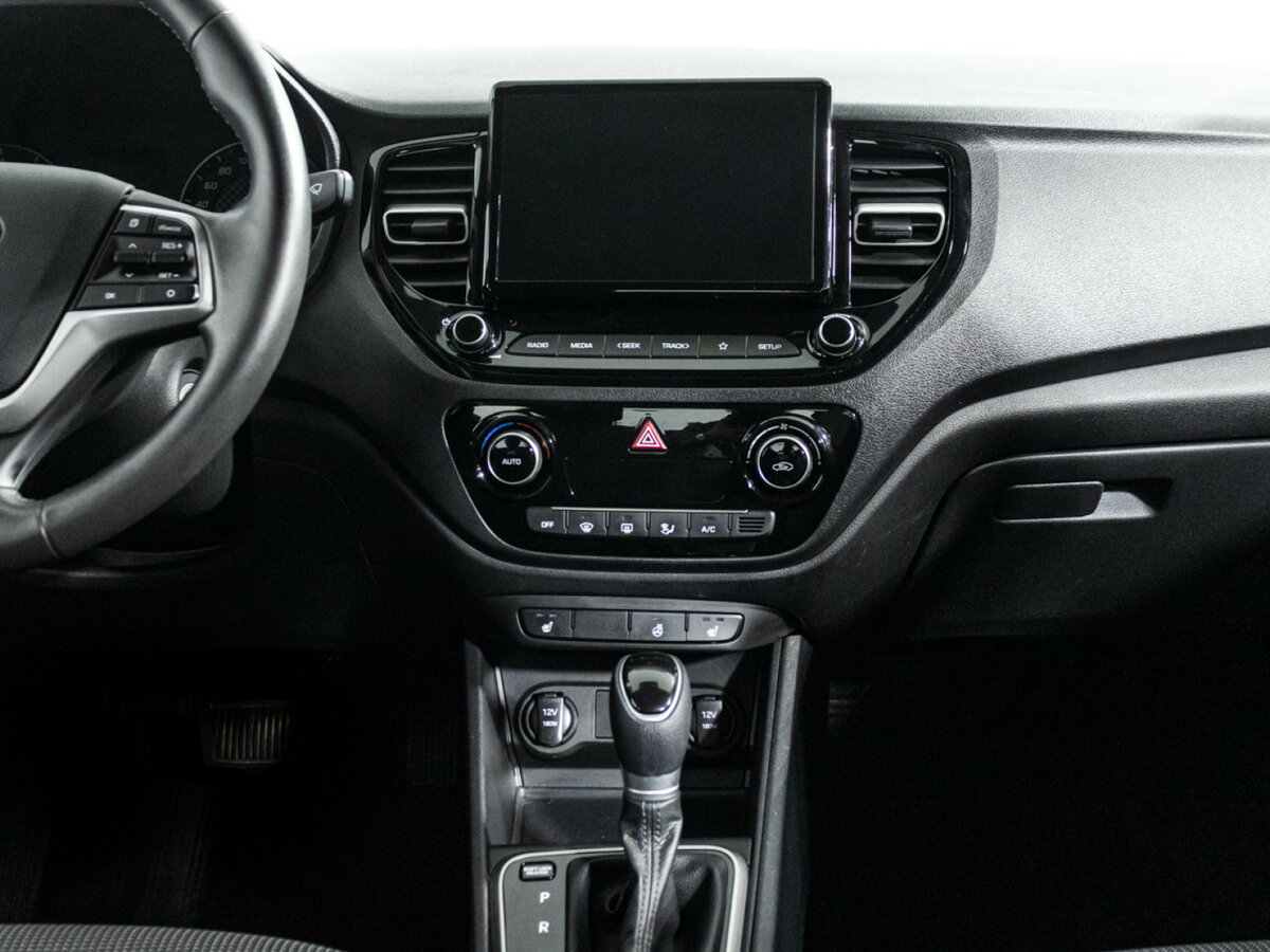 Hyundai Solaris II Рестайлинг, 2020 - Фото №12