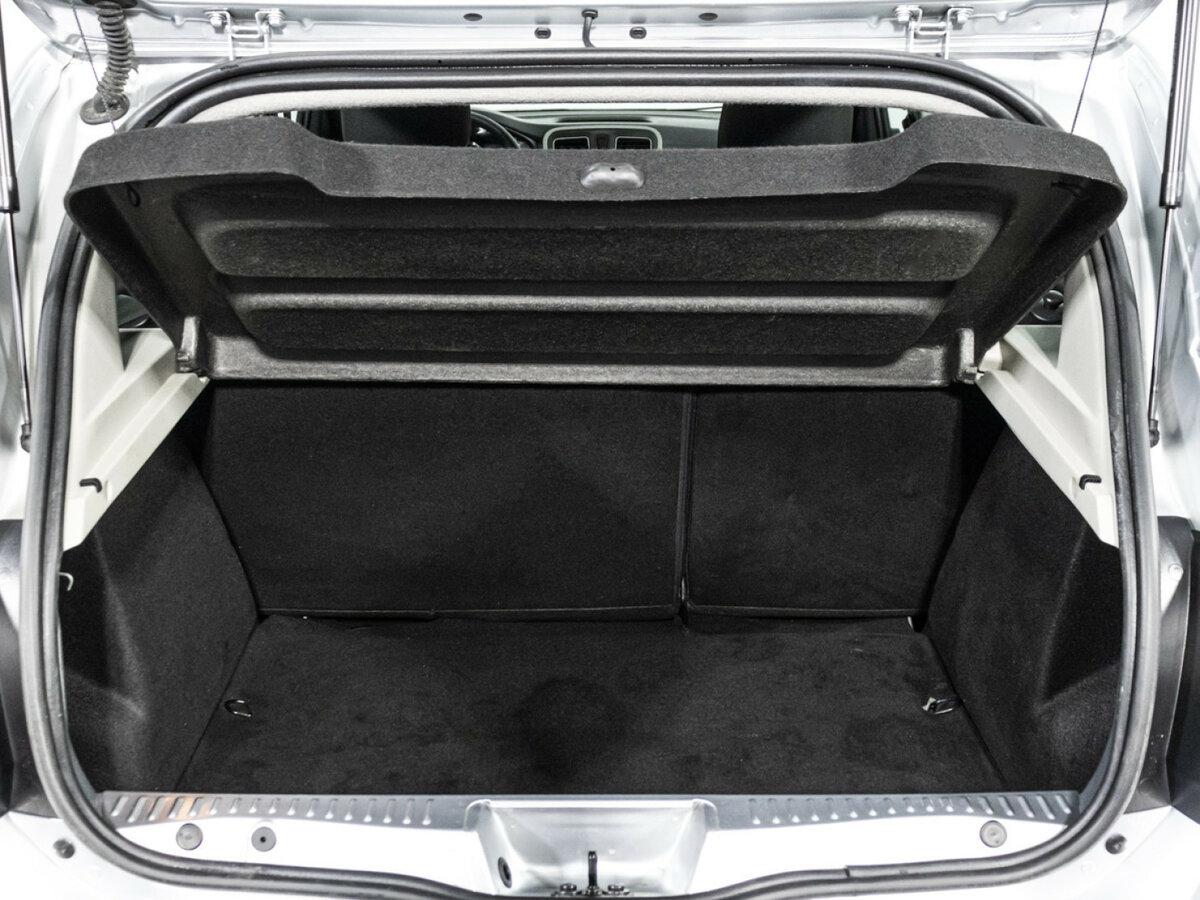 Renault Sandero Stepway II Рестайлинг, 2022 - Фото №17