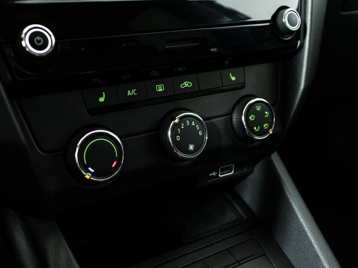 Skoda Octavia III (A7) Рестайлинг, 2018 - Фото №13