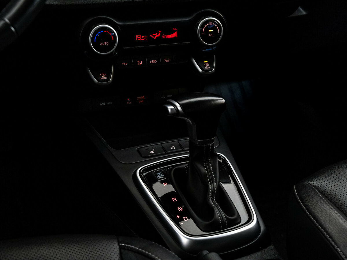 Kia Rio X-Line IV, 2020 - Фото №11