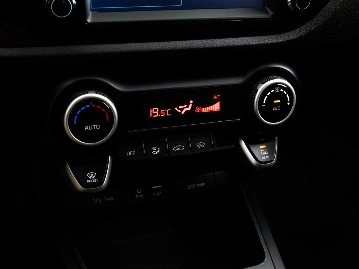 Kia Rio X-Line IV, 2020 - Фото №12