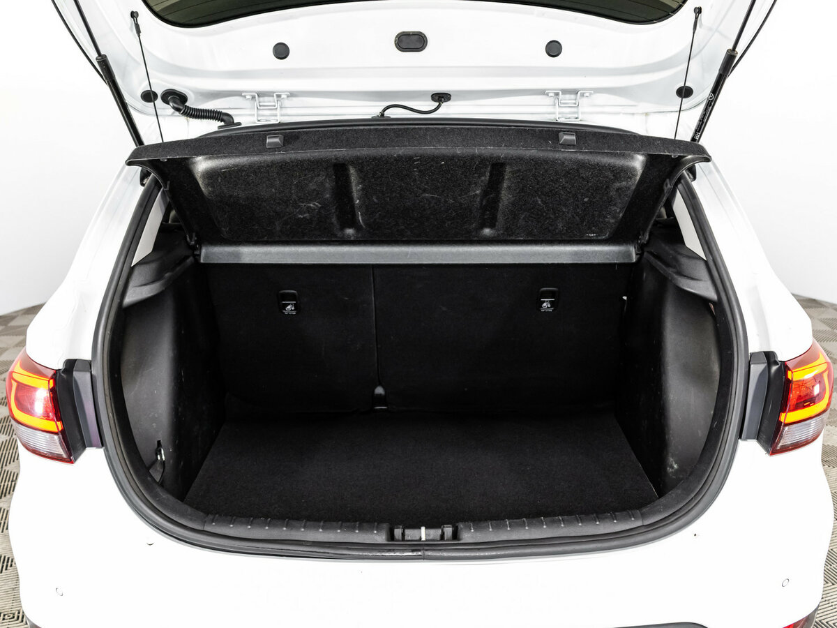 Kia Rio X-Line IV, 2020 - Фото №21