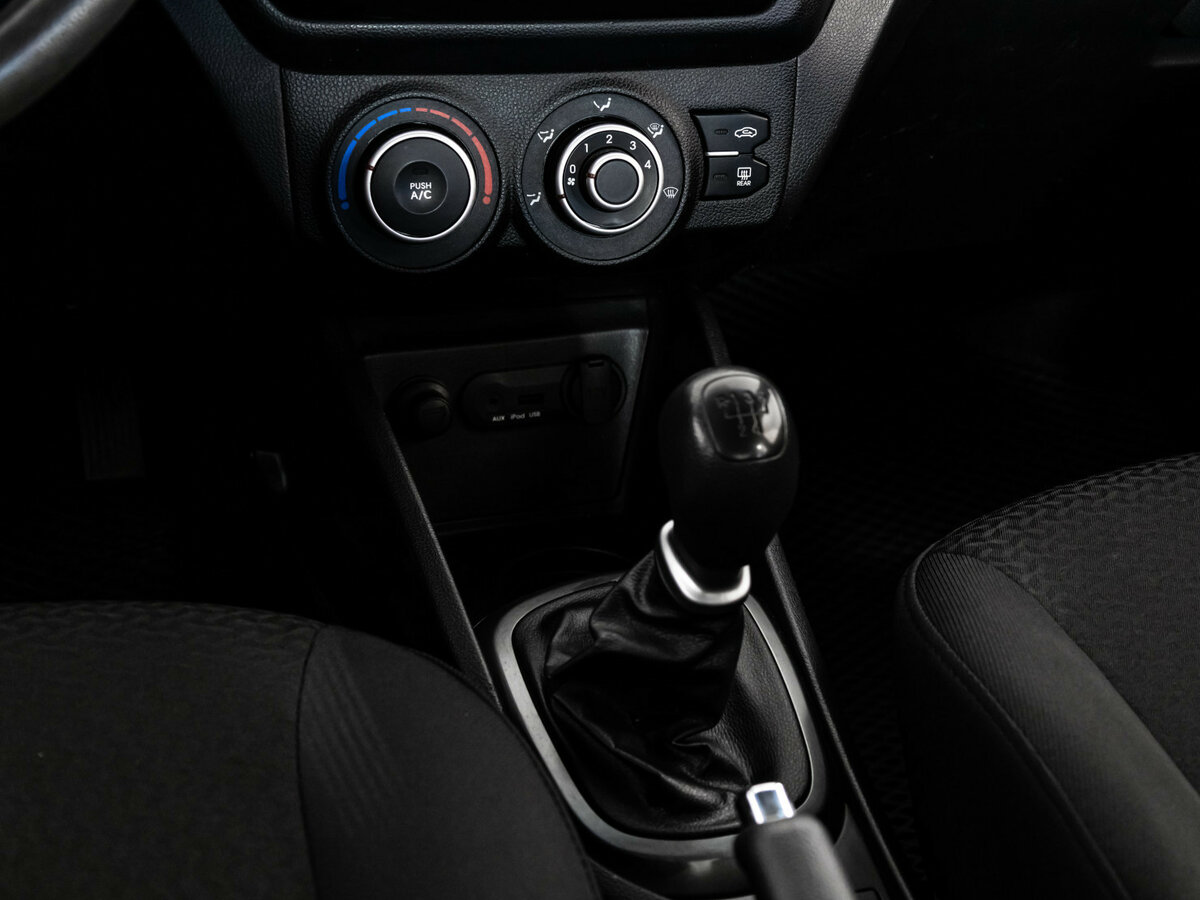 Kia Rio 5-speed III, 2012 - Фото №9