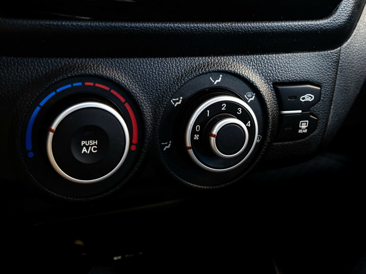 Kia Rio 5-speed III, 2012 - Фото №12