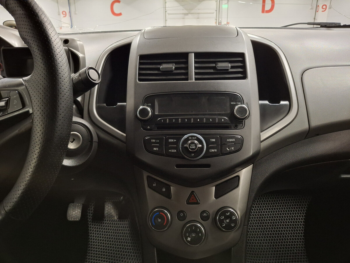 Chevrolet Aveo II, 2012 - Фото №14