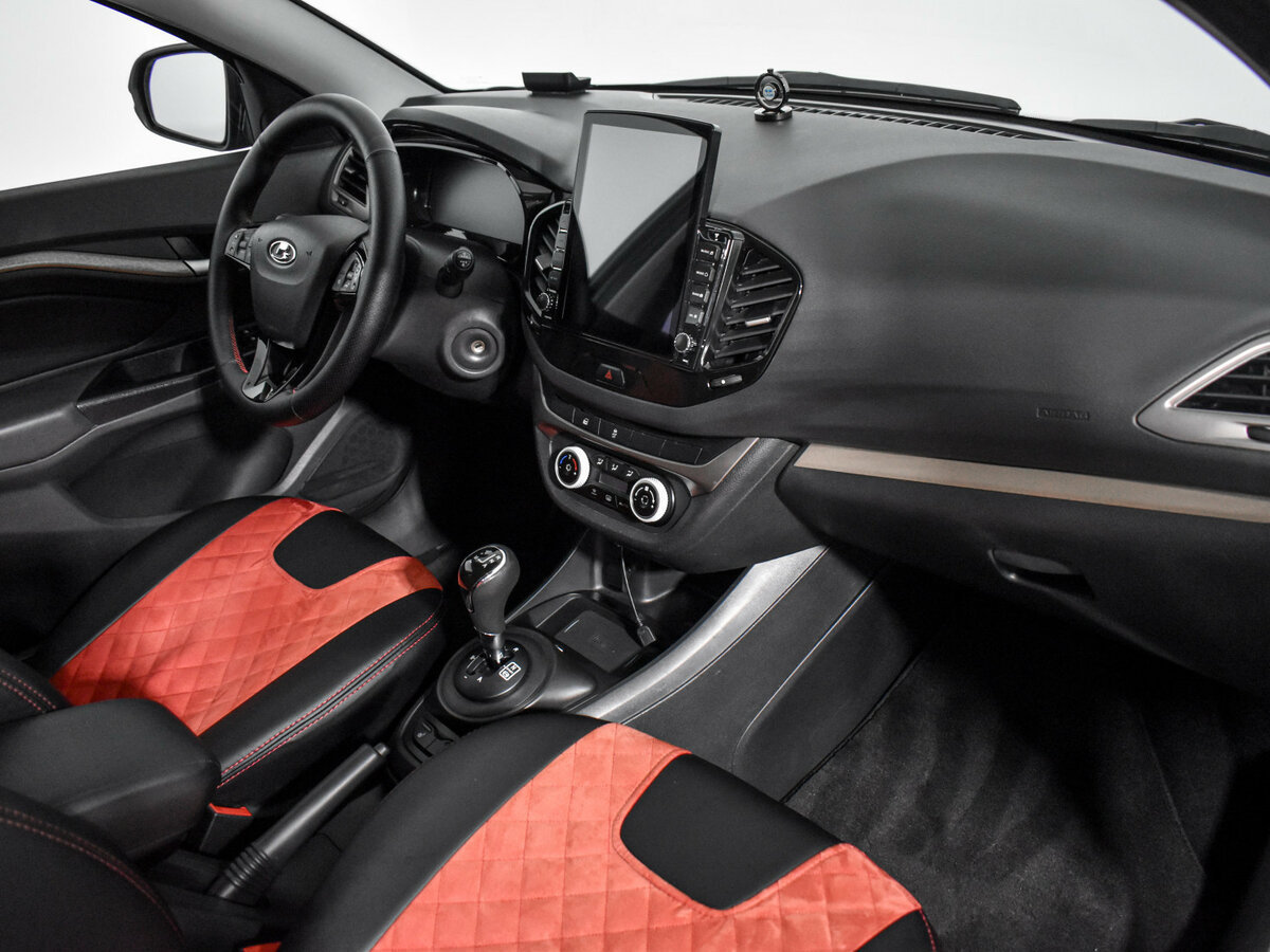 Lada (ВАЗ) Vesta SW I, 2018 - Фото №12