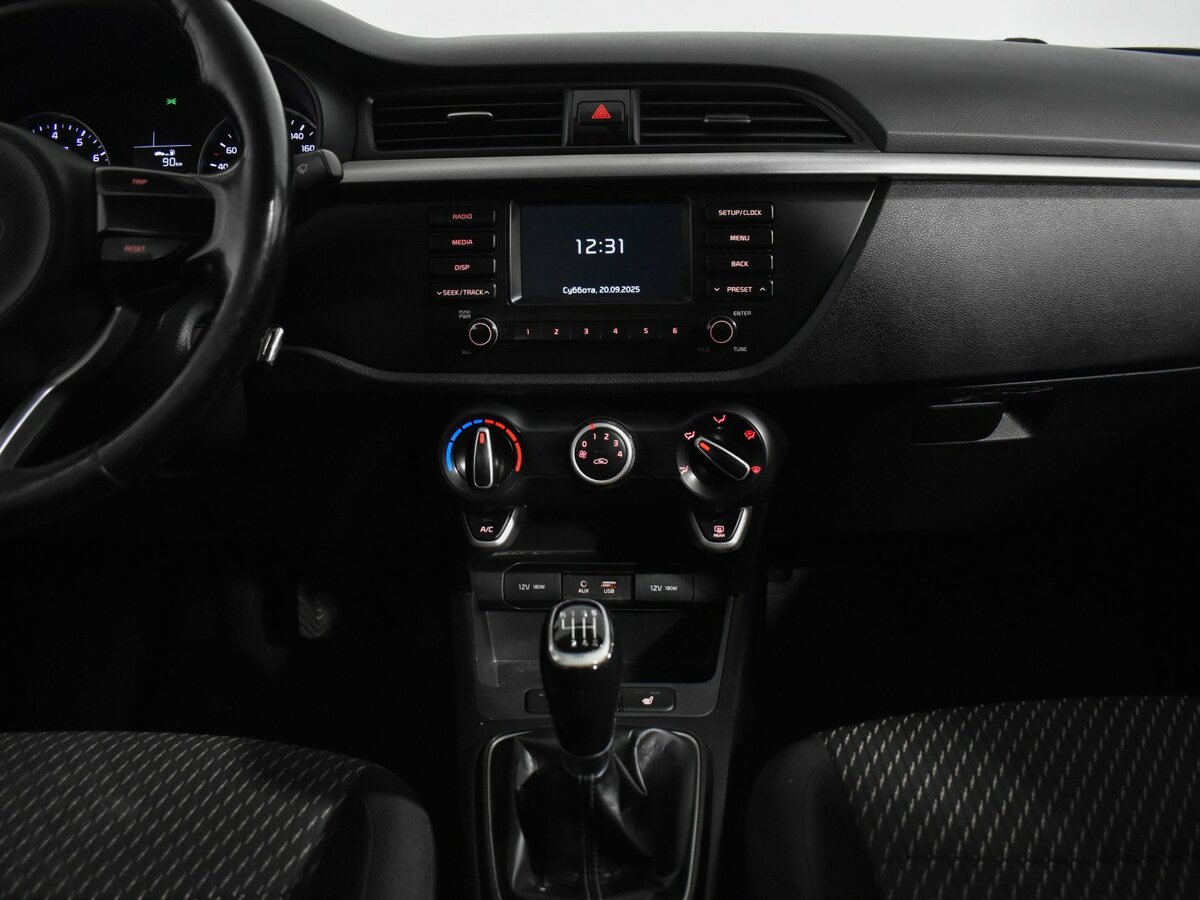 Kia Rio IV, 2017 - Фото №14