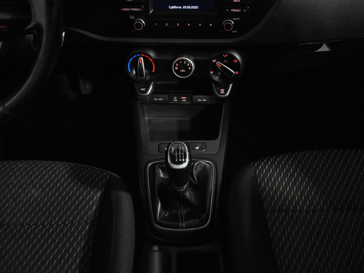 Kia Rio IV, 2017 - Фото №15